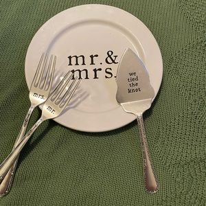 Mud Pie Wedding Cake Serving Set